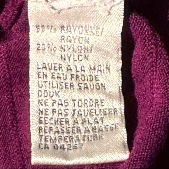 Women’s Sweater Size XL Purple Crewneck 3/4 Length Sleeves - Picture 8 of 12